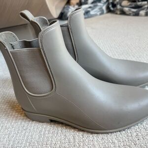 a new day Women's Ankle Boots in Gray
